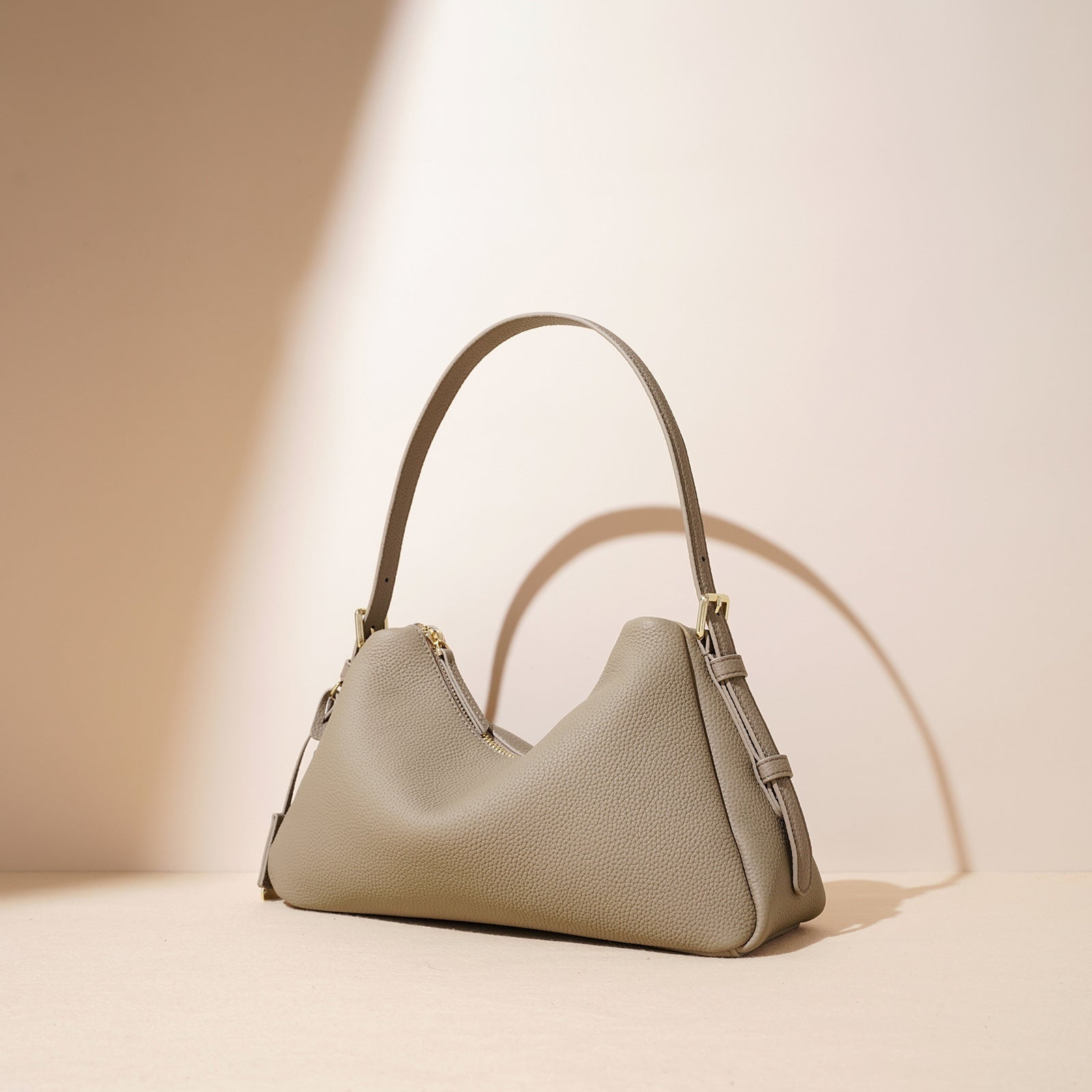 Cattlehide Leather Fashion Handbag - LADYLINE X