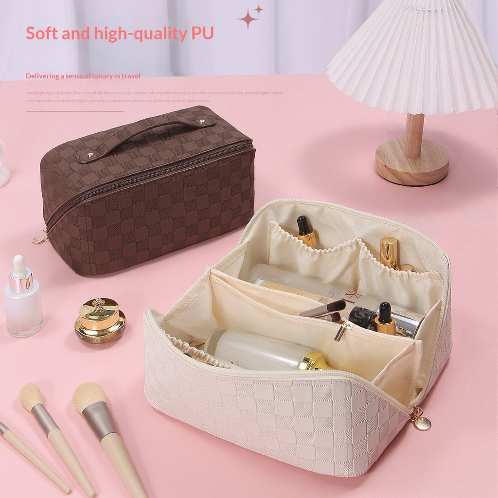 Large - Capacity Toiletry Bag Multi - Functional And Waterproof - LADYLINE X