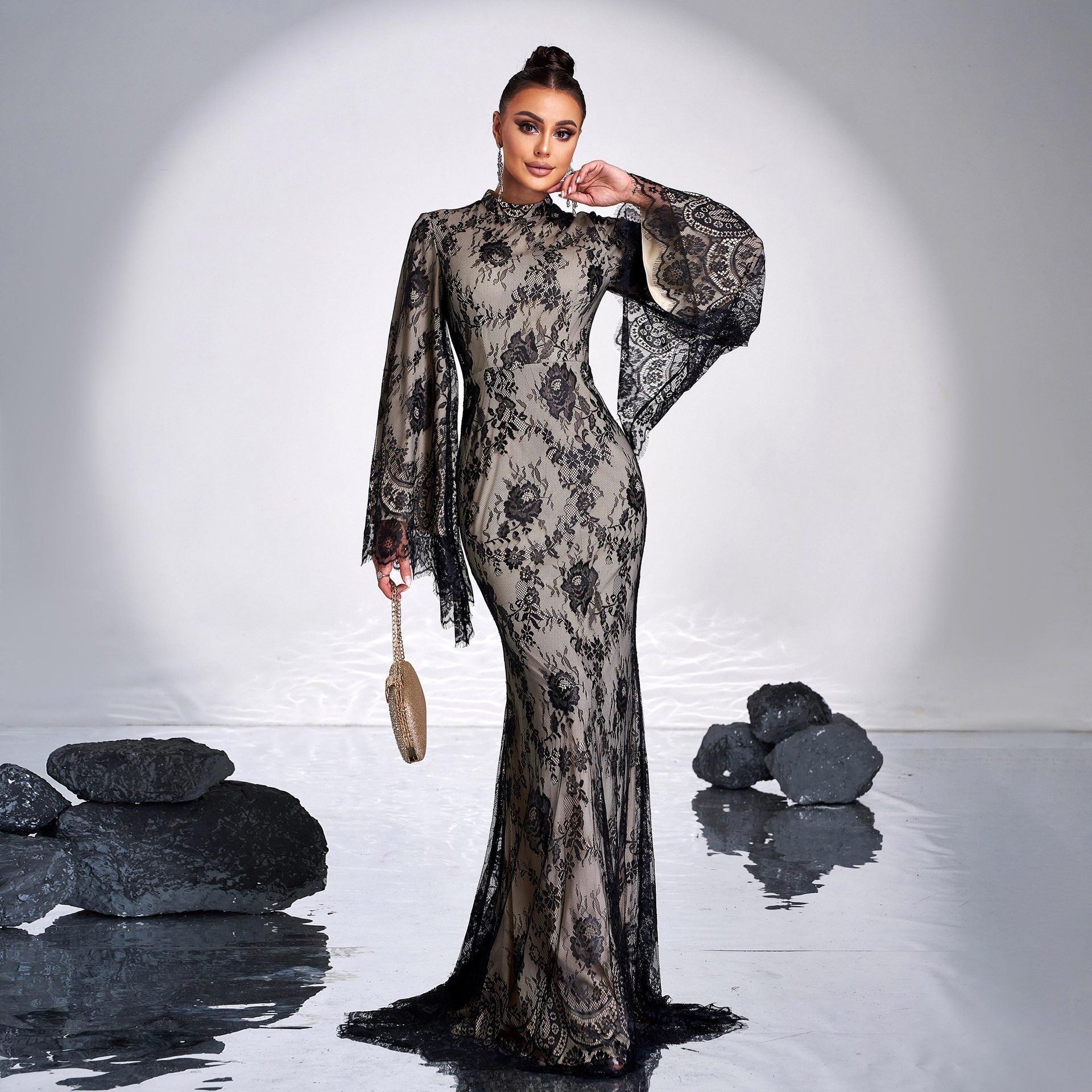 Long Sleeve Round Neck Sexy Lace Banquet Dress - LADYLINE X