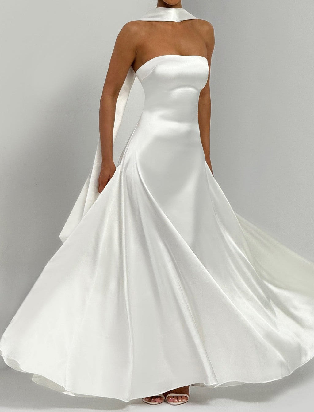 Morven Maxi Dress - LADYLINE X