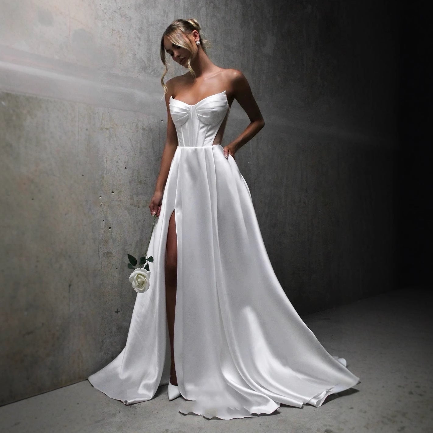 White Satin Slit Pocket Bandage Wedding Dress - LADYLINE X