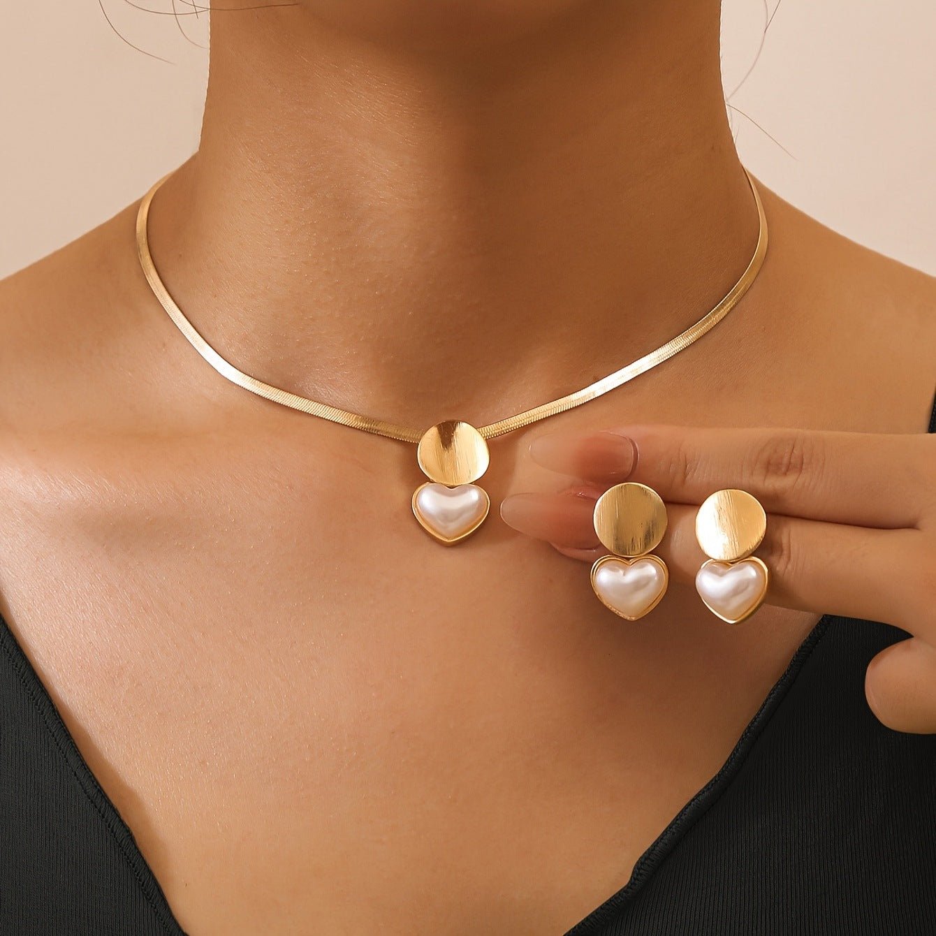 Women's Creative Round Heart - Shaped Pendant Necklace - LADYLINE X