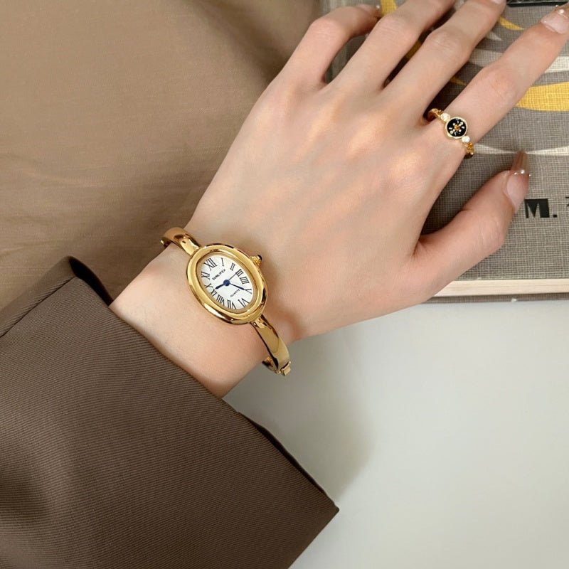 Women's Oval Roman - Numeral Bracelet Watch - LADYLINE X