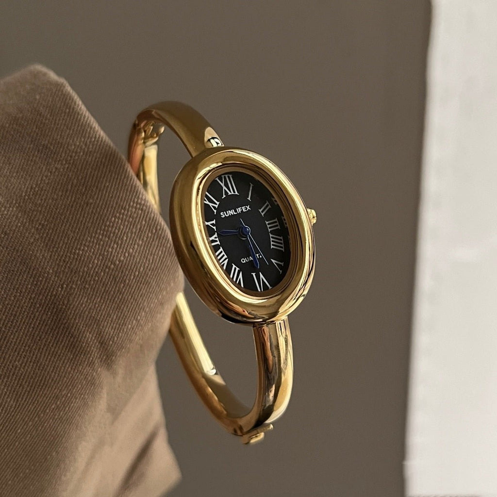 Women's Oval Roman - Numeral Bracelet Watch - LADYLINE X